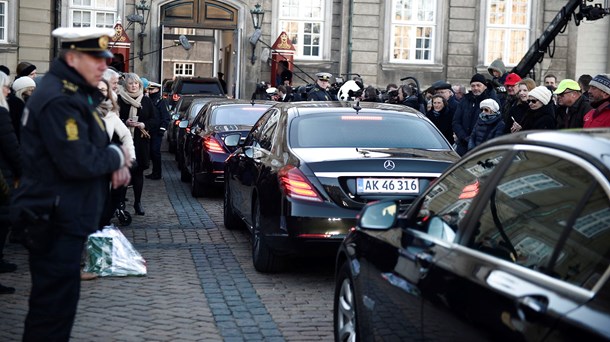 Skiftet fra minister til almindeligt folketingsmedlem er menneskeligt hårdt – uanset hvem det rammer, skriver Benny Damsgaard. 