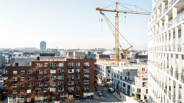 I København har man aktivt forsøgt at begrænse antallet af billige boliger ved at lave regler for nybyggeri, der gør, at der reelt ikke bygges små, billige lejligheder, skriver Ask Svejstrup fra SAND.