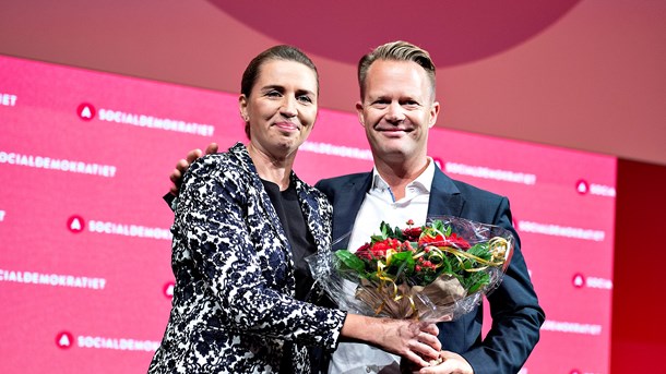 Socialdemokratiet præsenterer i nyt udspil sine visioner for EU-samarbejdet. Her ses partiformand Mette Frederiksen med partiets spidskandidat til EU-valget, Jeppe Kofod. 