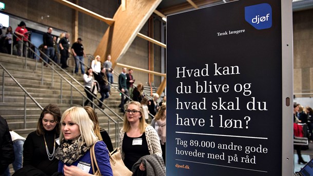 Djøf har 95.000 medlemmer og er en faglig organisation for samfundsvidenskabelige og erhvervsøkonomiske akademikere og studerende.