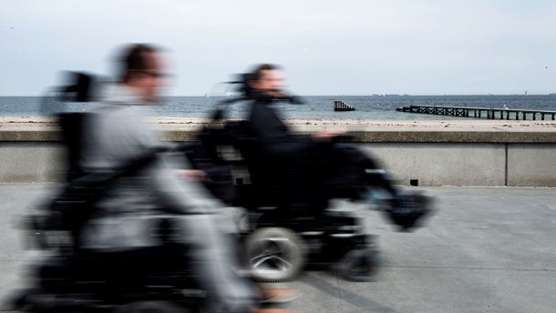 Hjælp og støtte til socialt udsatte og personer med handicap kostede kommuner flere penge i 2018, end de havde budgetteret med.