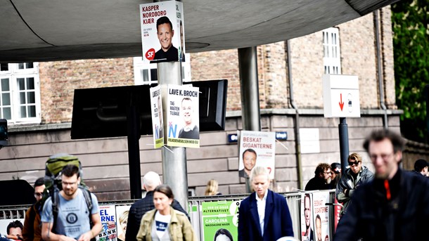 ”For nogle partier er det meget nervepirrende, for flere af mandaterne er lige på vippen,” siger Erik Holstein.