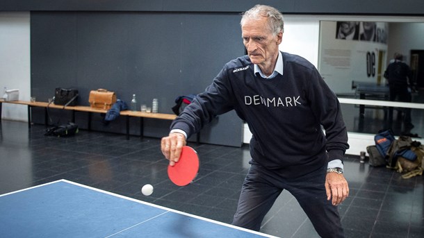 Efter torsdagens pressemøde i DGI-Byen i København tog Bertel Haarder og Kristian Jensen et rask slag bordtennis til ære for fotografen. Hvem der vandt opgøret, skal være usagt.