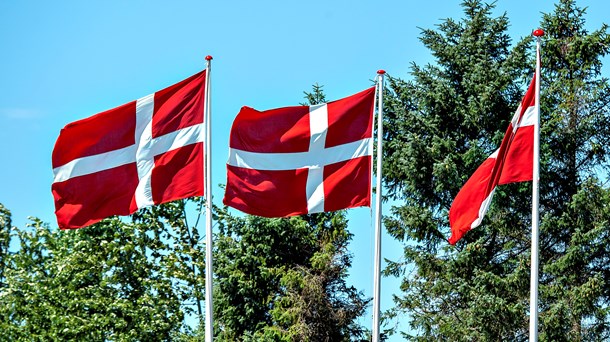 På grundlovsdag er der mulighed for at høre politikere tale rundt om i landet. 