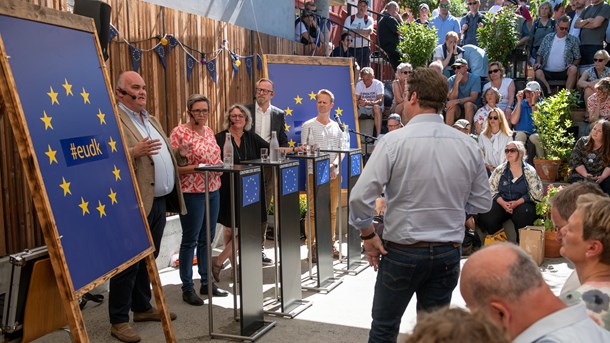 Panelet er fra venstre: Dominic Schroeder (ambassadør), Tina Christensen (3F), Anne H. Steffensen (Danske Rederier), Lasse Hamilton Heidemann (Dansk Erhverv) og Jeppe Kofod (S).