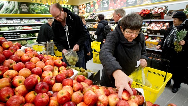 Salling Group, som Netto hører under, offentliggør tal for madspild. Eksemplet skal efterfølges, mener Fødevarebanken.