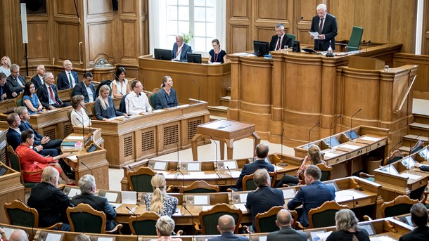 Når det handler om genetiske data, skal Folketinget stramme op på brugerinddragelse og sikring af patientens borgerrettigheder, mener Dansk Selskab for Almen Medicin.