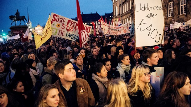 Det er ikke sociale medier, men markante forringelser i uddannelessystemet, der er skyld i unges mistrivsel, skriver Johan Hedegaard og Martin Mejlgaard. 