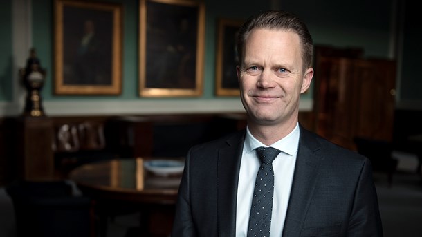 Klimadagsordenen er fuldt ud på niveau med den sikkerhedspolitiske dagsorden som eksempelvis atomnedrustning, lyder det fra udenrigsminister Jeppe Kofod (S). 