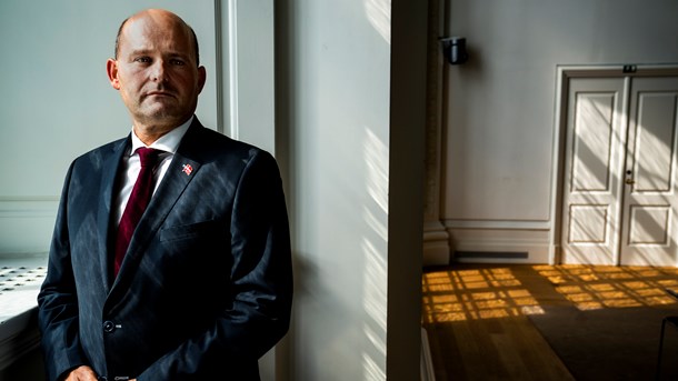 Pape bejler til regeringen: Hvis I parkerer Enhedslisten, er vi klar med vores mandater