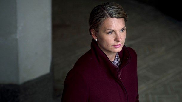 Konservatives Mette Abildgaard (K) opfordrer nu regeringen til at slå koldt vand i blodet og udskyde beslutningen om den ottende udbudsrunde i Nordsøen. 