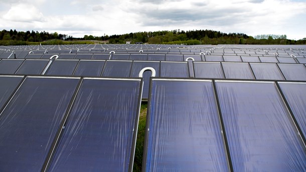 Solcelleparken ved Kikkenborg syd for Lemvig kommer til at bestå af i alt 60.000 solcellepaneler og producere 20.000 MWh. 