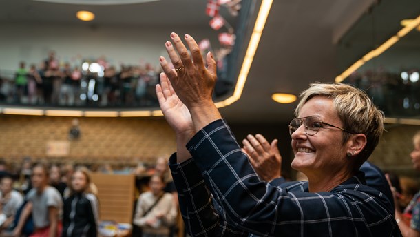 Lærerne kan godt kende en god undskyldning for at komme et par minutter for sent, mener Pernille Rosenkrantz-Theil.