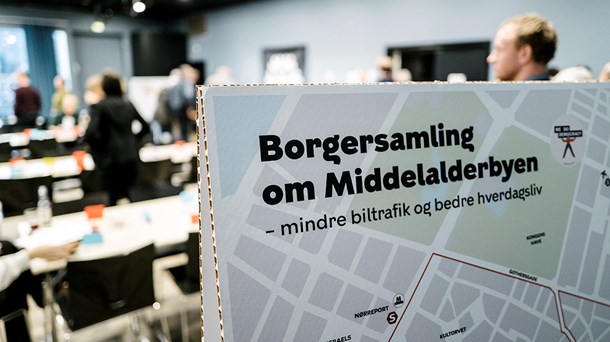 Ekspert kritiserer ny demokratimodel: mangler dialog mellem borger og politiker