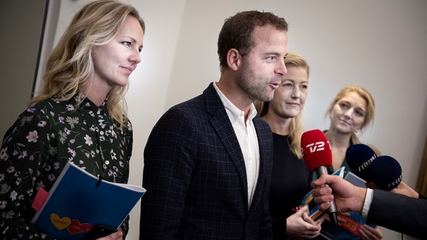 Radikale Venstre var det første af regeringens tre støttepartier, der mandag gik til finanslovsforhandlinger med regeringen.