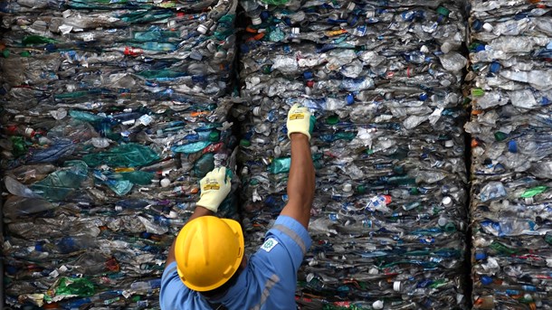 En TV 2-dokumentar afslørede, at dansk plastikaffald kunne spores helt til Malaysia og Indonesien. Det kalder på et forbud mod eksport uden for EU, mener Plastic Change.