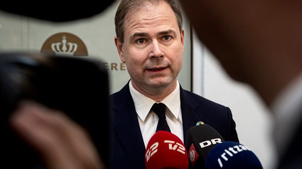 Da to skattelylande uden videre røg af EU's liste, lovede finansminister Nicolai Wammen (S) at tage sagen op i EU's ministerråd. Vi vil holde ham op på løftet, skriver SF'ere.