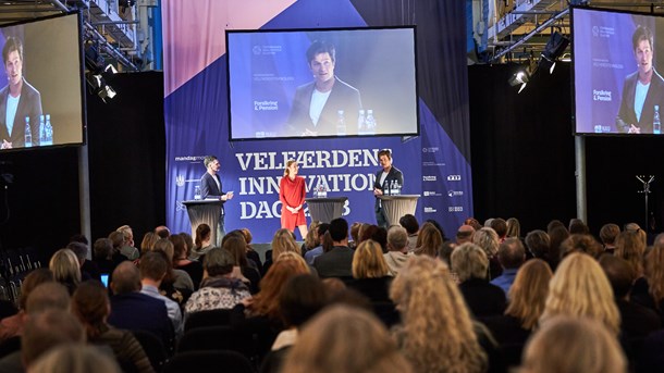 I 2018 blev Velfærdens Innovationsdag afholdt i Øksnehallen. Temaet var dengang fremtidens offentlige ledelse, vigtigheden af nye kompetencer hos ledere og medarbejdere, og hvordan man sætter retning for arbejdet i en ukendt fremtid.