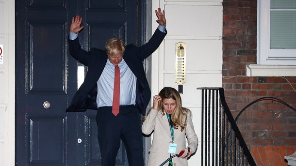 Johnson vinder historisk valg, der baner vejen for hurtigt Brexit