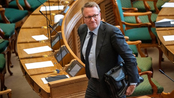 Skatteminister Morten Bødskov har en masse lovbehandlinger i Folketingssalen, der berører det grønne område. 