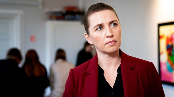 Mette Frederiksen brugte starten af det nye år på et timelangt besøg på Josephine Schneiders Børnehjem i København, hvor hun uddybede nogle af ambitionerne på anbringelsesområdet fra nytårstalen.