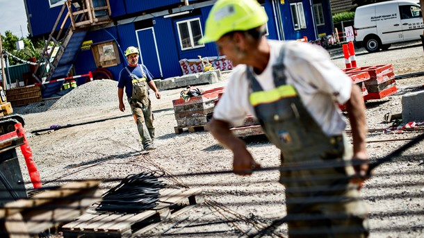 Kun en ud af ti ansatte i byggeriet er kvinder. Der er brug for større diversitet, hvis byggeriet skal leve op til sit ansvar i klimakampen, skriver Vibeke Lydolph og Palle Adamsen.