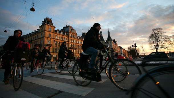 Regeringen og støttepartierne vil styrke samspillet mellem cyklisme og kollektiv transport. 