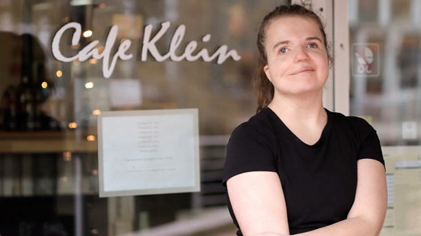 23-årige Anna er en af de mange unge, som kom i beskæftigelse i projektperioden. Hun fik et fleksjob på en café, hvor hun fortsat er ansat.