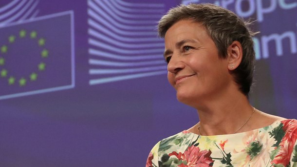 Margrethe Vestager og Europa-Kommissionen vil blandt andet styrke forskningen i kunstig intelligens med et tilskud på 15 milliarder euro, skriver direktør Per Tejs Knudsen.