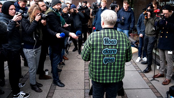 Uffe Elbæks åbenlyse modstand mod konsekvenserne af det medlemsdemokrati, som han har etableret og himmelprist, bliver døden over det parti, han selv har stiftet, skriver Carolina M. Maier.