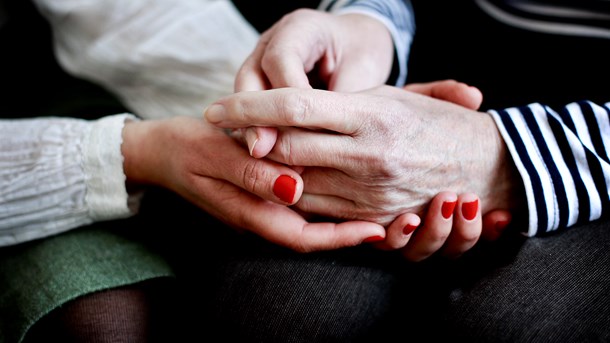 Danske regler om nyt EU-direktiv skal sikre, at pårørende ikke brænder ud, mener landsformand i Parkinsonforeningen Michael Buksti. 