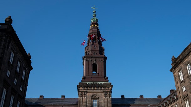 Folketinget lukker for besøgende