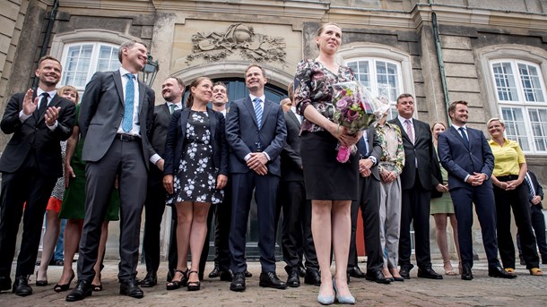 Statsminister Mette Frederiksen topper blandt vælgerne, men opbakningen under corona-krisen gælder også en stríbe andre ministre. 