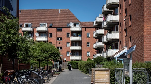 Vi må stå sammen om de langsigtede løsninger for Mjølnerparken, ellers går det ud over beboerne, skriver Jan Hyttel.