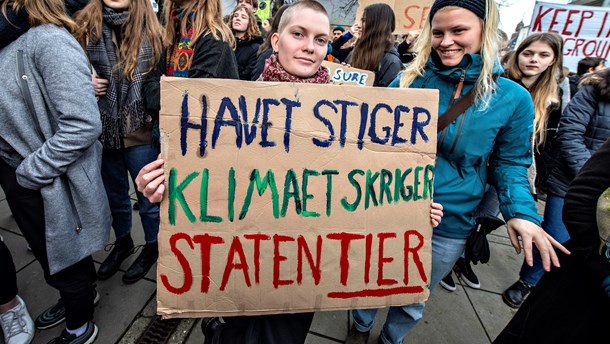 Coronakrisen tvang landets politikere til at reagere - det samme skal klimakrisen gøre, mener en række ungdomsbevægelser.