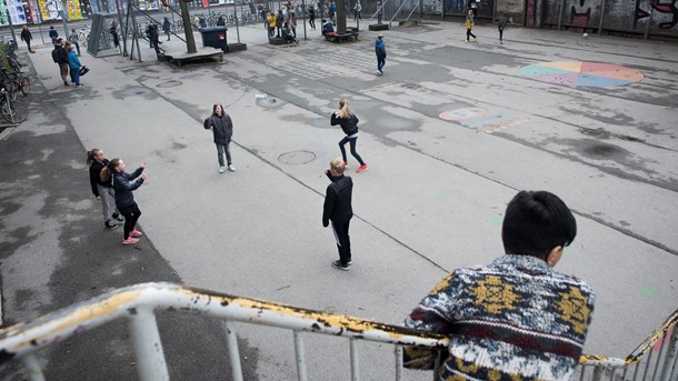 Både civilsamfundet og kommunerne er vigtige aktører, når det kommer til at støtte sårbare børn og unge, skriver Mads Roke Clausen. 