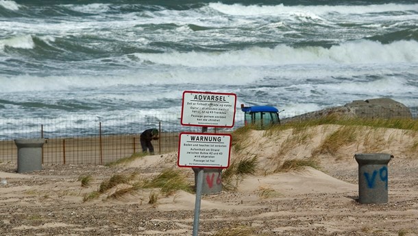 Høfde 42 er stigmatiserende for det naturskønne område langs kysten mellem Thyborøn og Harboøre, mener Region Midtjylland og Dansk Miljøteknologi.