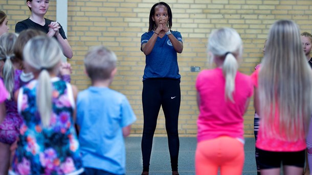 To tredjedele af de frivillige har været forhindret i at varetage deres frivillige job under coronakrisen. Det skyldes blandt andet forbuddet mod større forsamlinger og at passe på ældre i risikogruppen (Foto: Henning Bagger/Ritzau Scanpix).