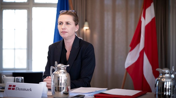 På fredag skal statsminister Mette Frederiksen (S) endnu en gang tune ind til EU-topmøde hjemmefra, ligesom her fra Marienborg.