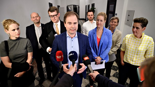 Regeringen og alle Folketingets partier undtagen Dansk Folkeparti, Nye Borgerlige og Liberal Alliance er enige om en økonomisk genopretningsplan.