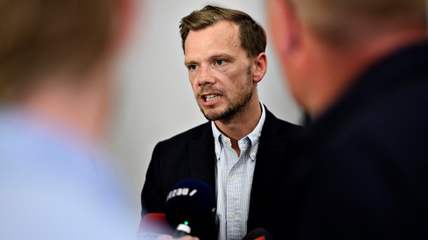 Dagens overblik: Minister vil gøre udbetaling af indefrosne feriepenge valgfrit