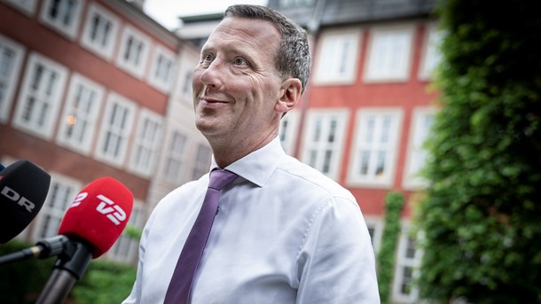 Trods kritik af pakken til at bekæmpe vanvidsbillister står justitsminister Nick Hækkerup (S) fast. Et af pakkens forslag er et voldsomt indgreb mod uskyldige, mener Autobranchen.