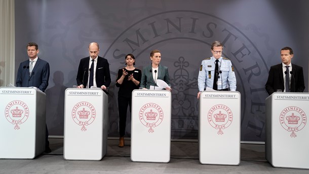 Vi forventer, at store beslutninger hviler på et fundament af faglighed. I det lys er det fornuftigt, at Folketingets og regeringens beslutninger nu skal vægtes, skriver Mike Barnkob.