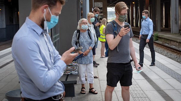 Som mundbind bliver mere og mere udbredt, har vi har brug for en særlig indsats for borgere i risiko, skriver Hjerteforeningens direktør.