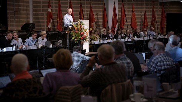 På sin kongres 23. september, skal DLF vælge ny formand. Her ses den afgående formand Anders Bondo på kongressen i 2019.