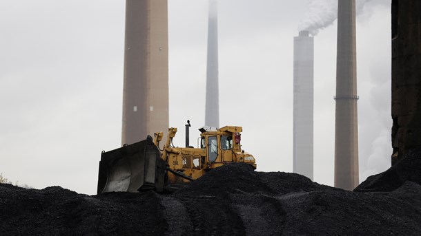 Det er gennem forskning, vi kan reducere CO2-udledningen, herunder udledning fra produktion og forbrug, skriver Ingeniørforeningen.