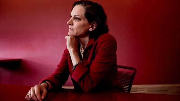 Anne Applebaum har skrevet en vred og personlig bog om demokratiets krise