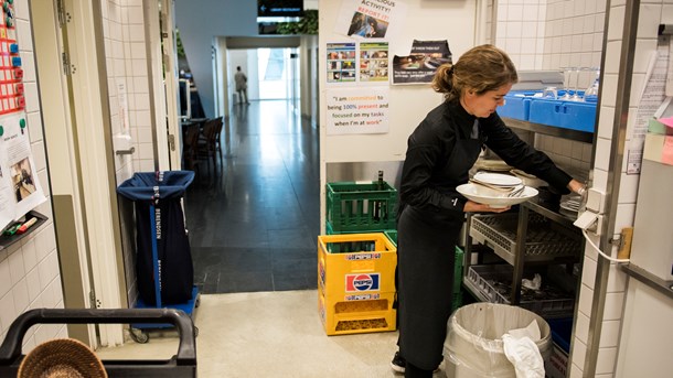 Vi ved at der er penge nok i statskassen til at hjælpe branchen, så det må være lysten der mangler, skriver Torsten Buhl. 