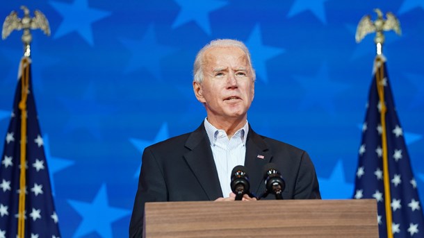 Mest progressivt og samtidig det mest politisk kontroversielle vil Biden satse på en bæredygtig energiindustri, ikke genskabe kul og olieindustri, skriver Friis Arne Petersen.