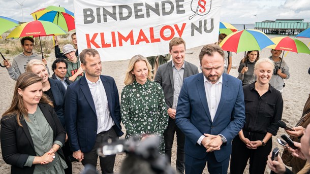 Politikerne bag klimaloven aftalte at lave tiltag målrettet inddragelse af borgere, erhvervsliv og civilsamfund. Men politikerne er indtil videre ikke lykkedes med det, mener alliance.